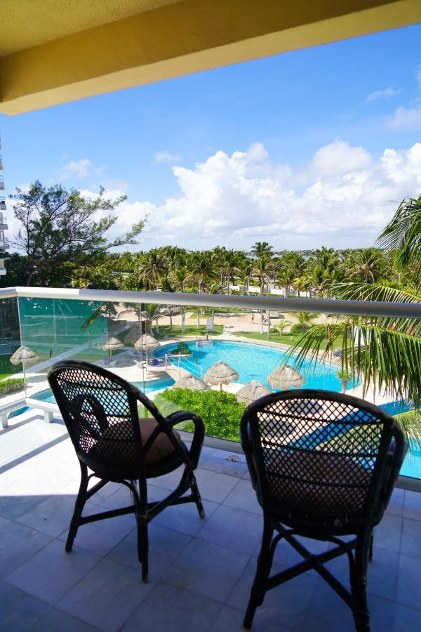 Luxury Caribbean Condos By Salvia Cancun Beachfront Exterior foto