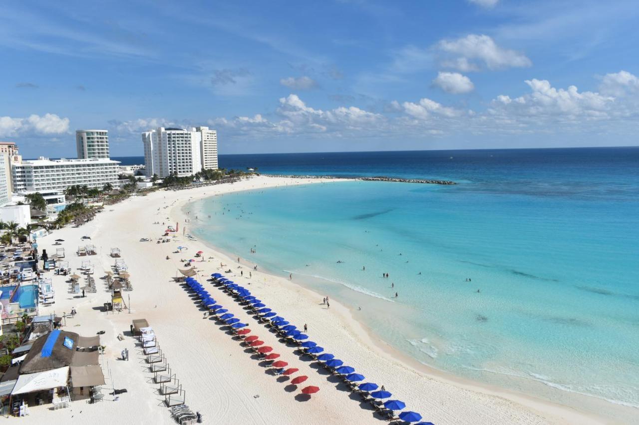 Luxury Caribbean Condos By Salvia Cancun Beachfront Exterior foto